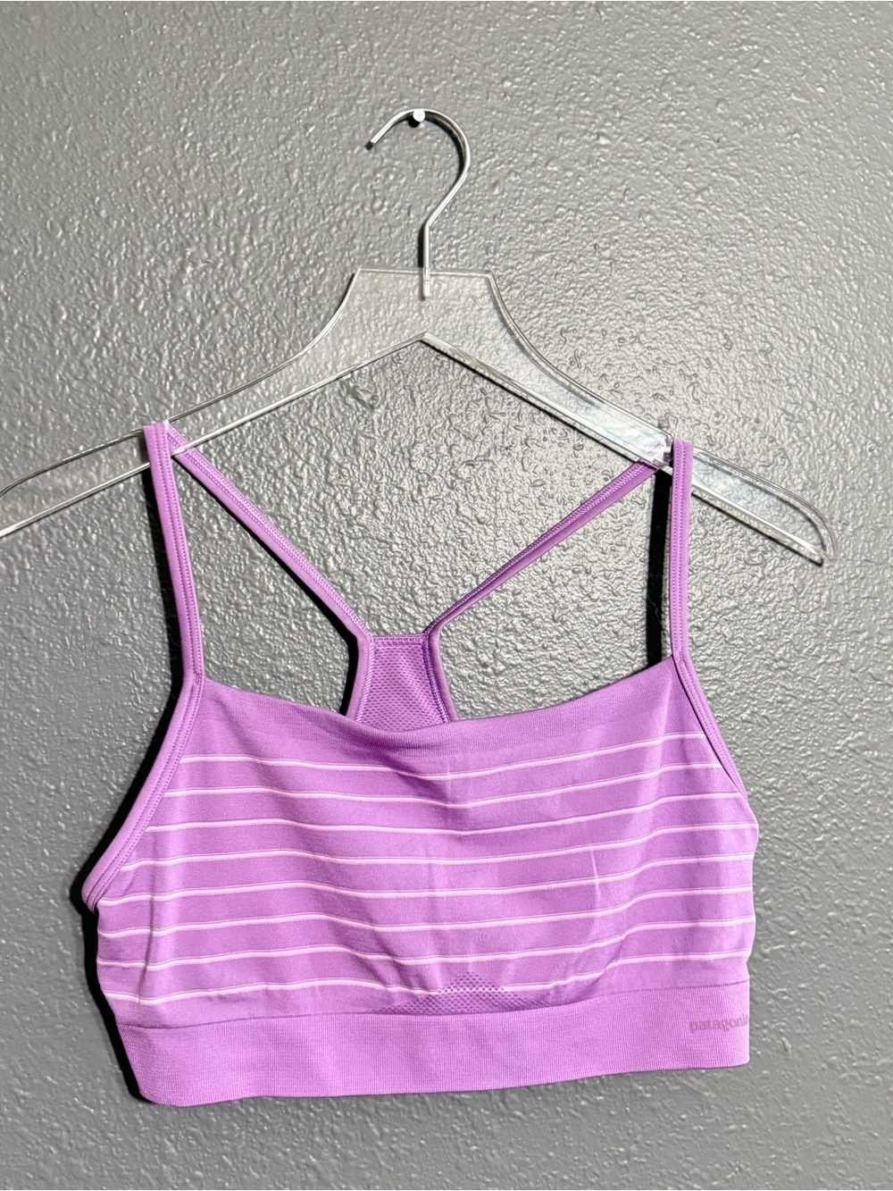 Patagonia Active Mesh Bra in Lavender Size L - Picture 2 of 5
